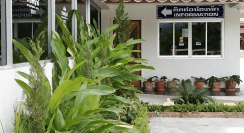 Ratchaphruek 2007 Hotel Chom Thong Exterior foto